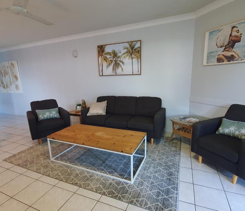 Villa Venezia Apt 3 - Spacious Hervey Bay Beachfront Apartment מראה חיצוני תמונה