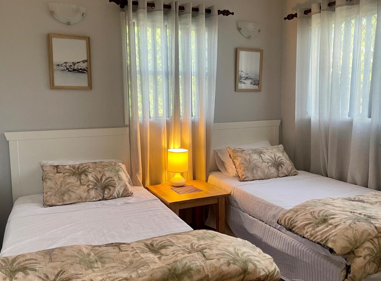 Villa Venezia Apt 3 - Spacious Hervey Bay Beachfront Apartment מראה חיצוני תמונה