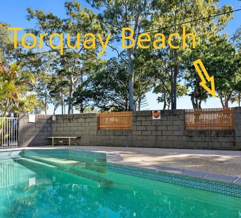 Villa Venezia Apt 3 - Spacious Hervey Bay Beachfront Apartment מראה חיצוני תמונה